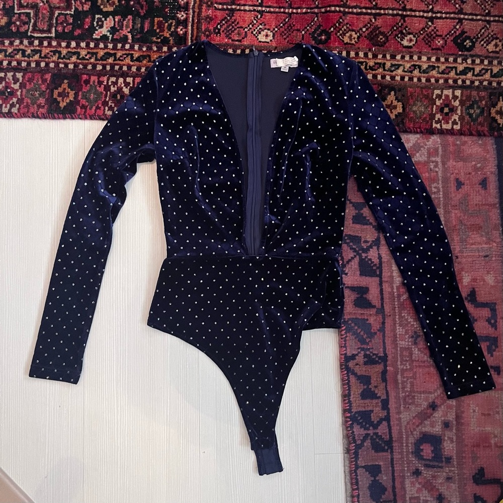 🛍️ Velvet sparkle glitter plunge bodysuit